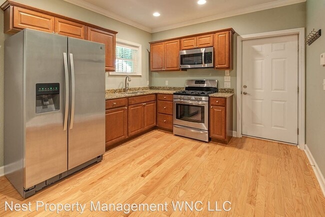 Building Photo - 1 br, 1 bath House - 28-1 Erskine Ave