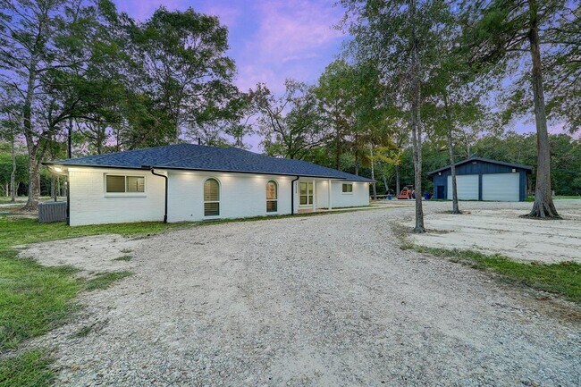 Building Photo - 22558 Brook Forest Rd