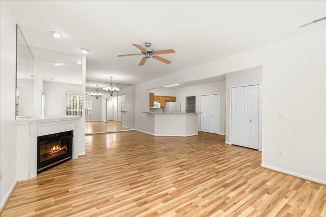 Building Photo - 17104 Chesapeake Cir