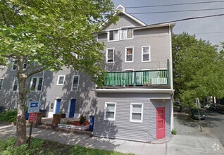 Building Photo - 36 Nash St