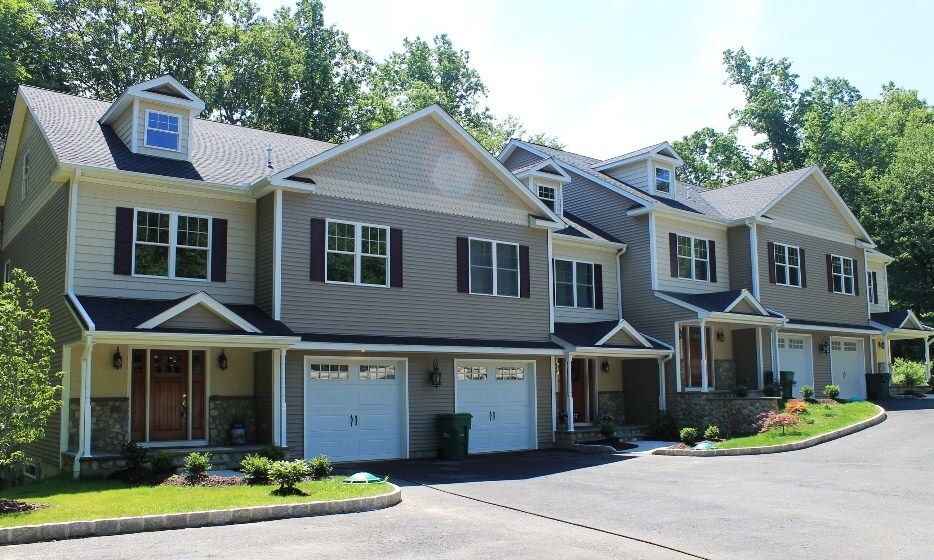 6 Murphys Ln, Shelton, CT 06484 Townhome Rentals in Shelton CT