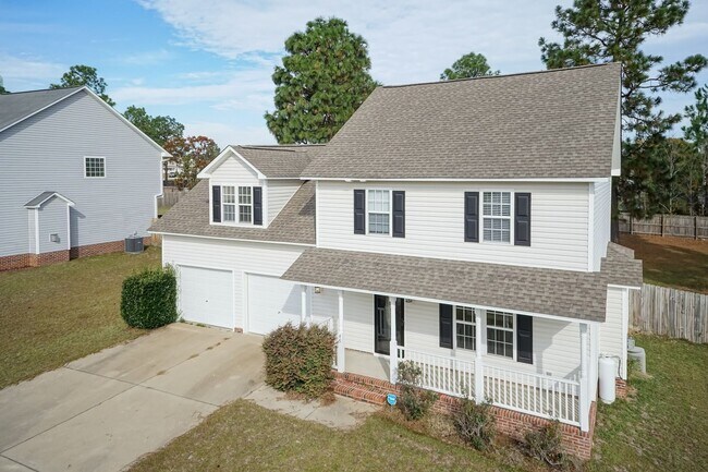 Foto del edificio - Gorgeous Three Bedroom Home!