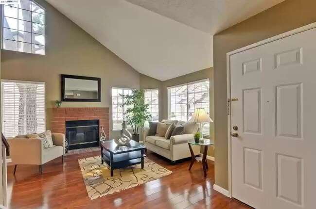Building Photo - 3br 2.5ba Single family home in the Arden ...
