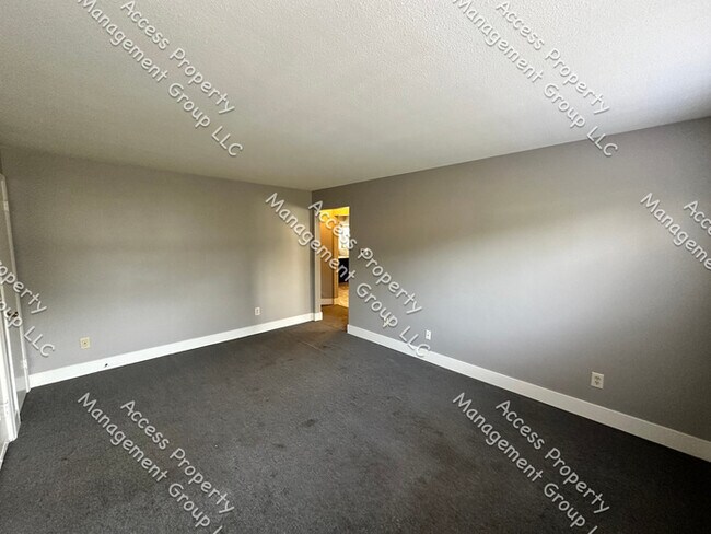 Foto del edificio - SE Side Updated One Bedroom Unit