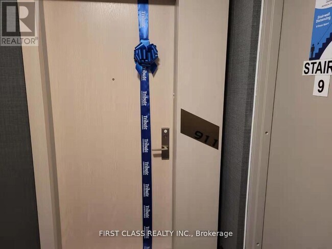 Building Photo - 77 Mutual St