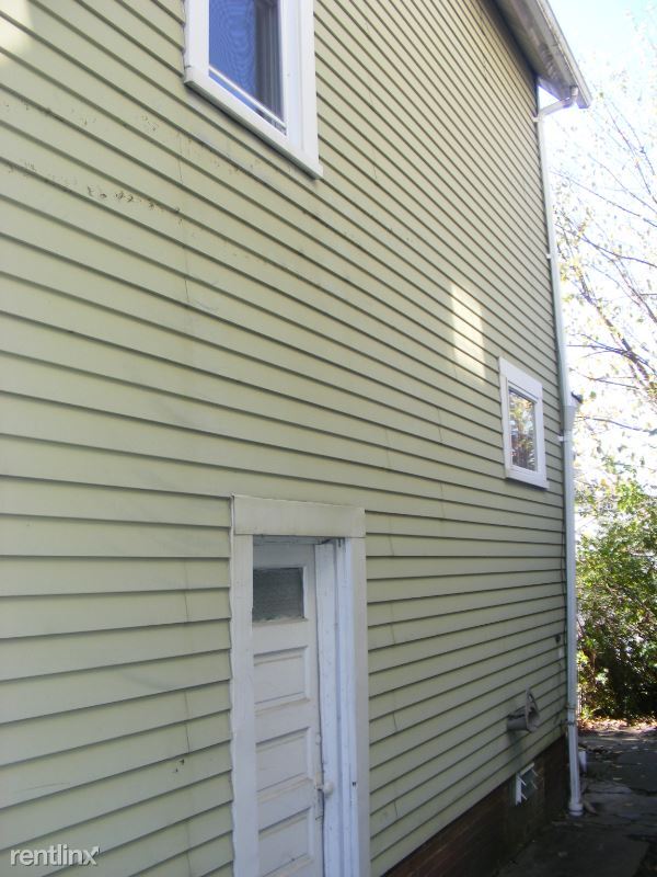 Building Photo - 4 br, 1 bath House - 334 Duss Ave
