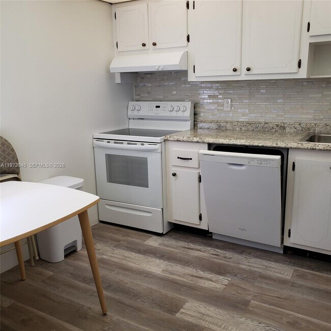 Foto del edificio - 410 SE 2nd St