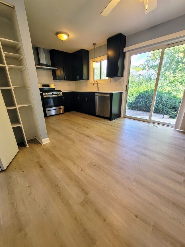 Foto del edificio - 109 Green Meadow Ct