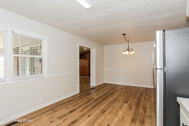 Foto del edificio - 1628 Greenland Park Cir