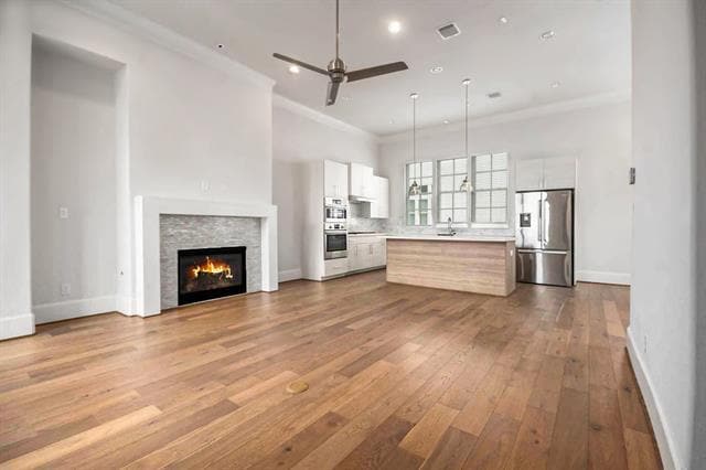 Foto del edificio - 9663 Kings Cross Station