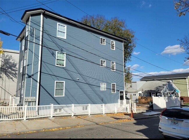 Foto del edificio - 653 Douglas Ave