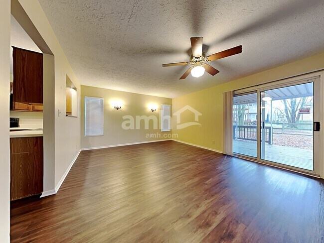 Foto del edificio - 6785 Upland Ct