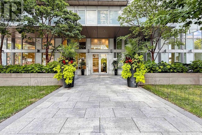 Photo du bâtiment - 83 Redpath Ave