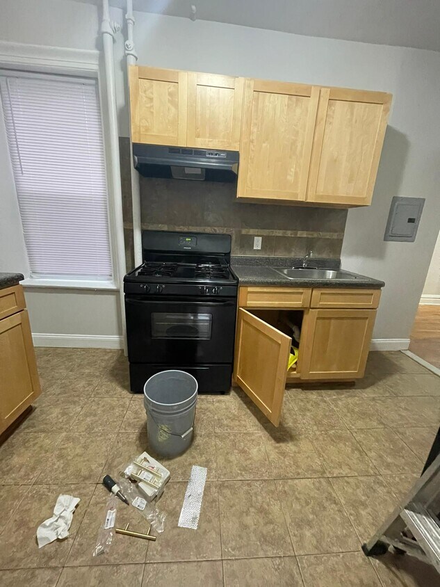 25 Kensington Unit 403 - 29 Kensington Ave