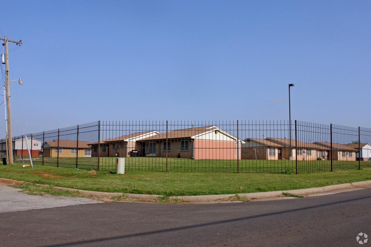 Foto del edificio - Sooner Haven