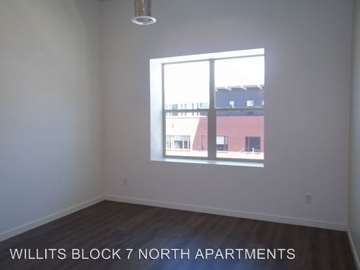 Foto del edificio - 979 E Valley Rd