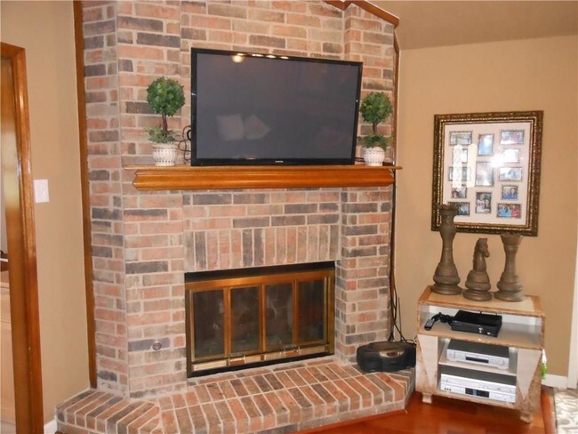 Foto del edificio - 512 Parish Pl