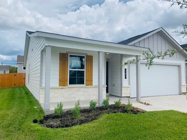 Foto del edificio - 107 Bering Dr