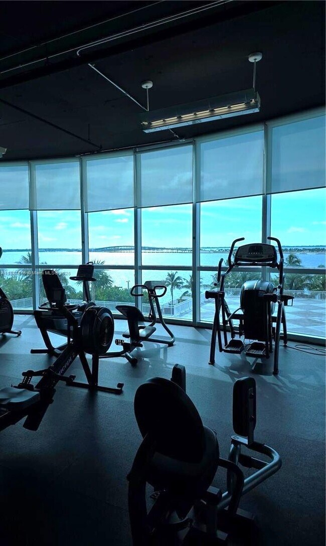 Foto del edificio - 2101 Brickell Ave