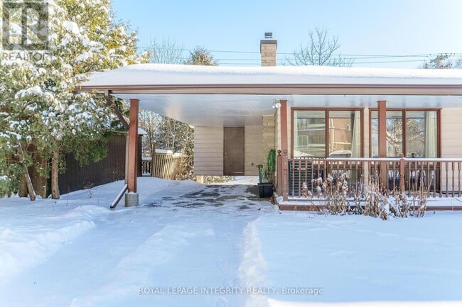 Building Photo - 2681 Norberry Crescent