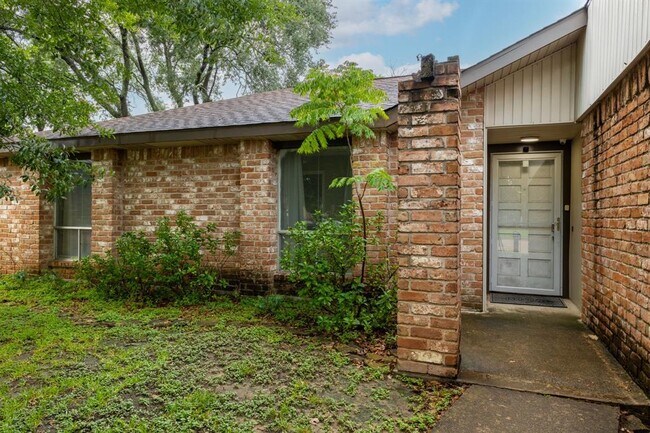 Building Photo - 14110 Eventide Dr