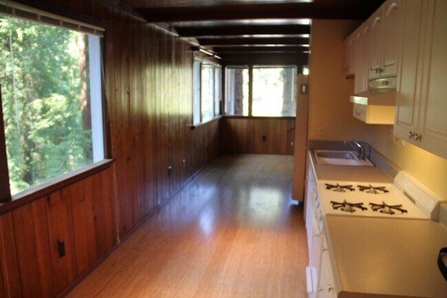 Foto del edificio - 87 Ethel Ave