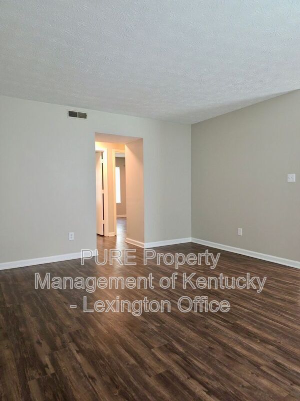 Photo - 3793 Camelot Dr Apartment