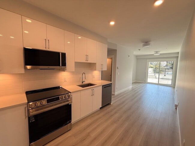 Building Photo - Spacious 2 Bedroom Condo in Mission