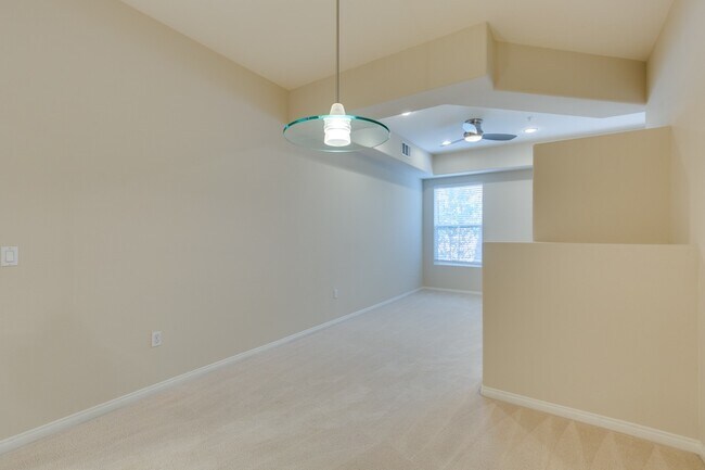 Foto del edificio - Manhattan Condo - South Las Vegas Blvd.