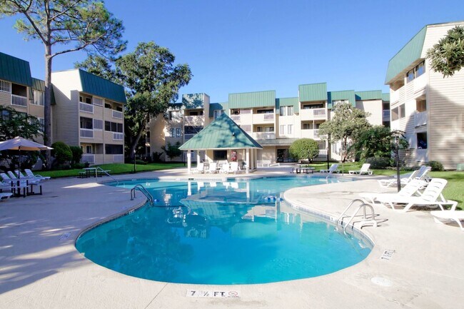 Foto del edificio - FULLY FURNISHED NORTH END HILTON HEAD CONDO – AVAILABLE NOW