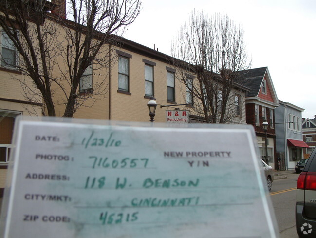 Building Photo - 118-120 W Benson St