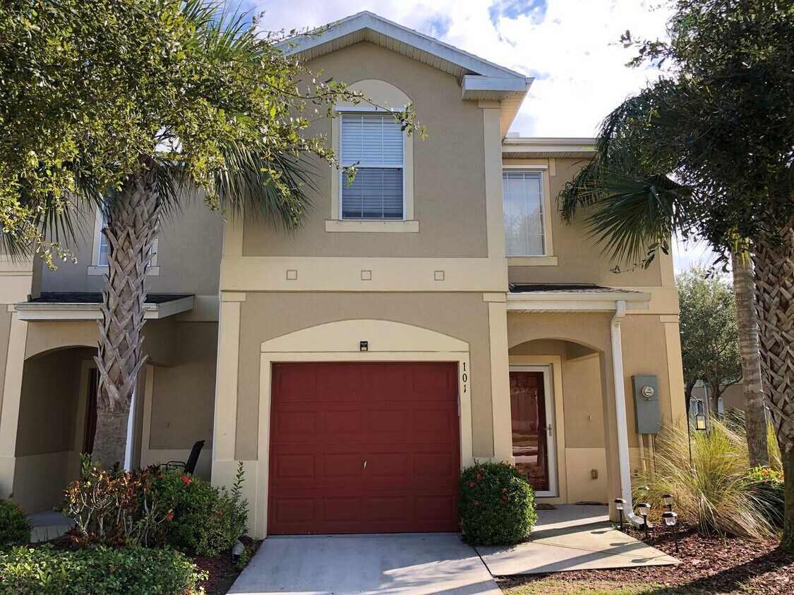 Primary Photo - 2570 REVOLUTION STREET, UNIT 101