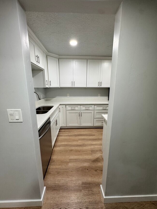 Foto del edificio - 42 Lester Ave