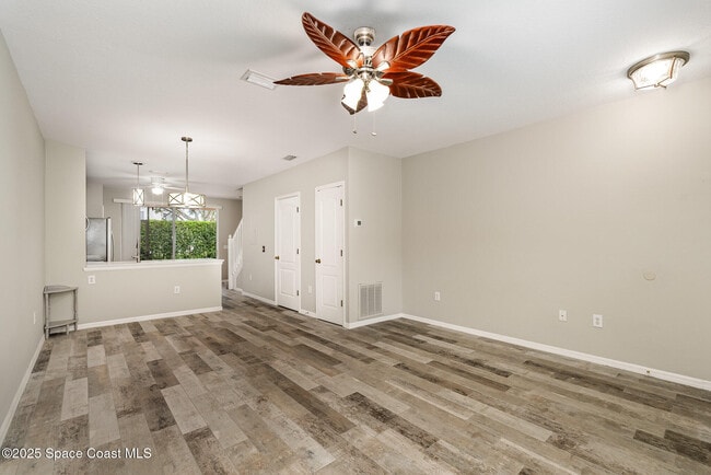 Foto del edificio - 1382 Hampton Park Ln