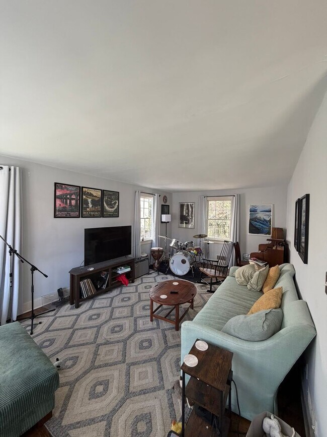 Foto del edificio - 5008 Patterson Ave
