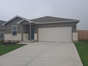 Building Photo - 140 Honey Bee Rd