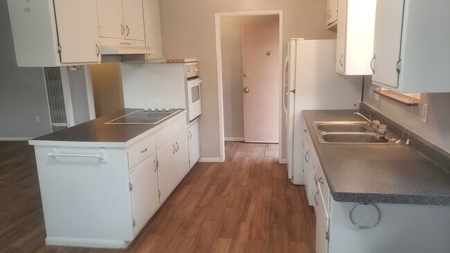 Building Photo - 56784 Anaconda Dr