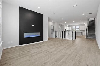 Building Photo - 4831 Aldenbury St