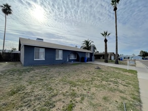 Building Photo - 4028 E Alta Vista Rd