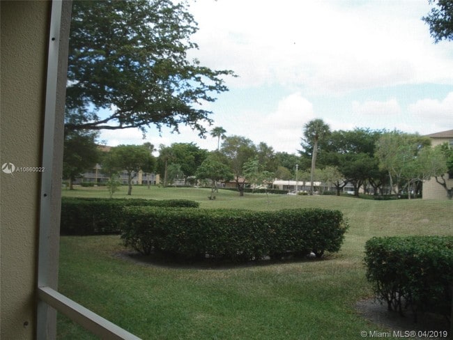 Building Photo - 801 SW 133rd Terrace