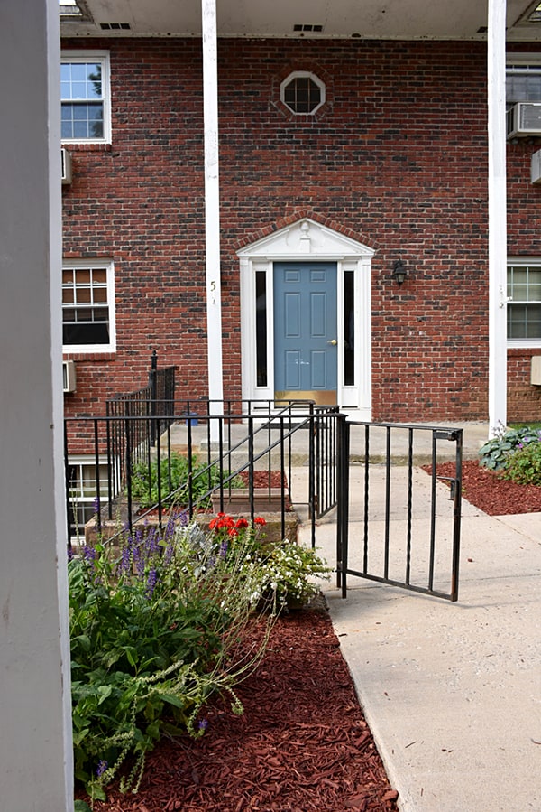 5 Tunxis Pl Unit C, Simsbury, CT 06081 Condo for Rent in Simsbury, CT