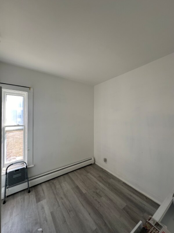 Foto del edificio - 864 Eastern Ave
