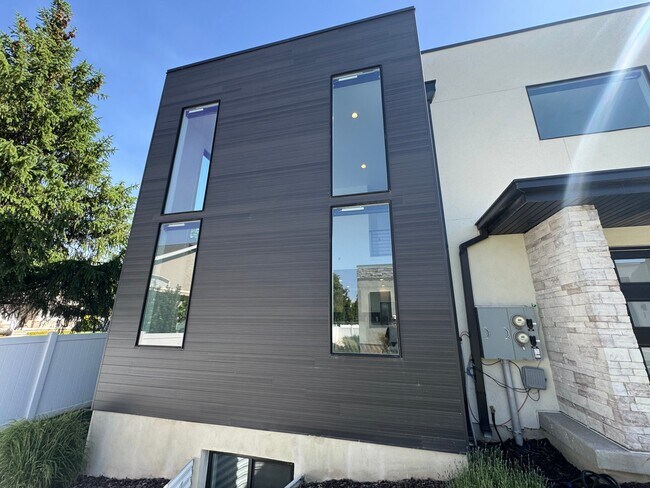 Foto del edificio - 457 Greenwood Ave
