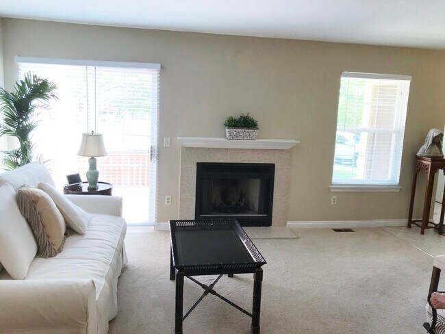 Building Photo - 180 Barrington Cir