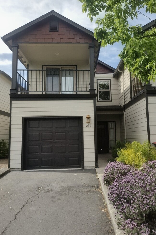 Building Photo - 265 Daisy Creek Village Dr