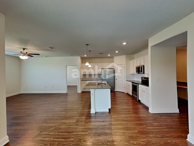 Foto del edificio - 131 Fornells Way