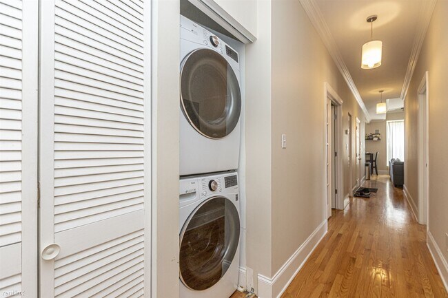 Foto del edificio - 3 br, 2 bath Condo - 456 W Armitage Ave