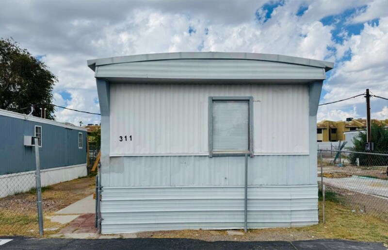 Foto principal - 3975 E Lake Mead Blvd