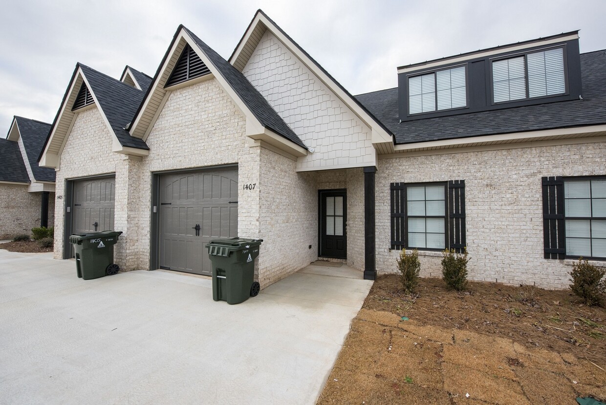 Foto principal - 1407 Sheridan Glen Crossing