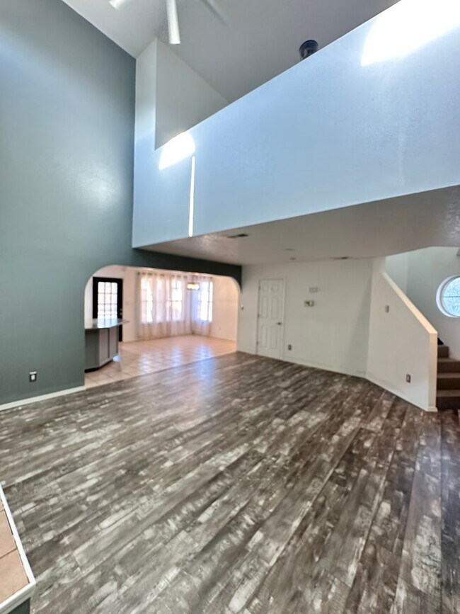 Foto del edificio - Move in special on a Beautiful 3 bed 2.5 b...